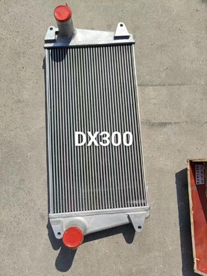 Intercooler φορτηγών DX300 K1026029A αντίσταση διάβρωσης ελαφριά