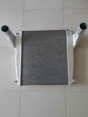 Intercooler 590*750 φορτηγών της Nissan UD CD4 ασημένιο χρώμα