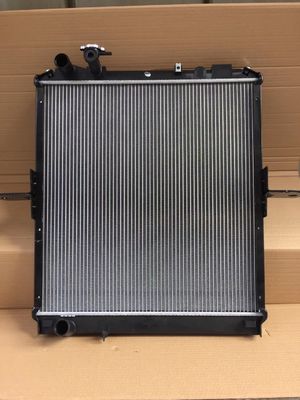 Θερμαντικό σώμα Assy Isuzu δεξαμενών νερού για Intercooler φορτηγών θερμαντικών σωμάτων 700p 4hk1